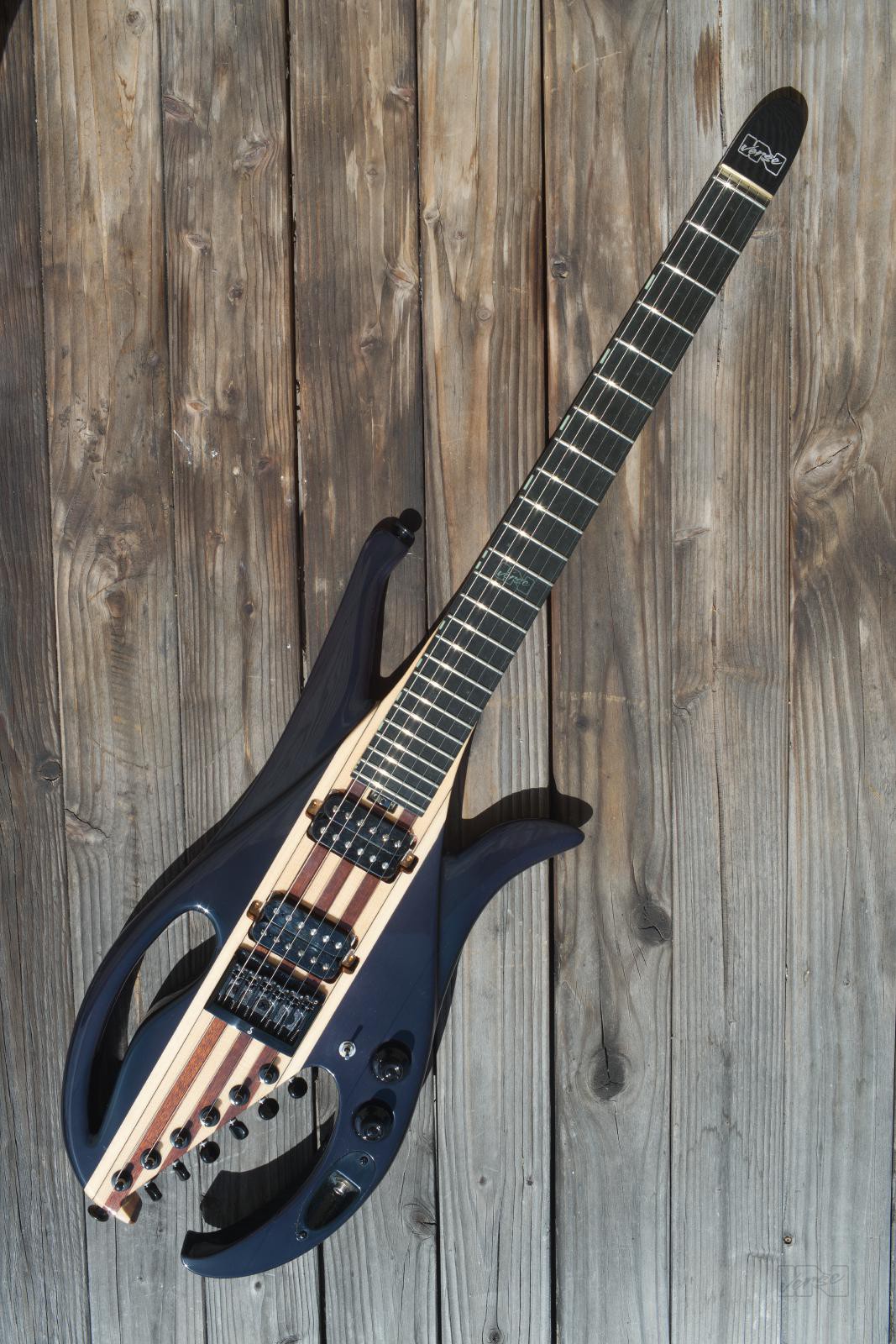 Shark guitar black