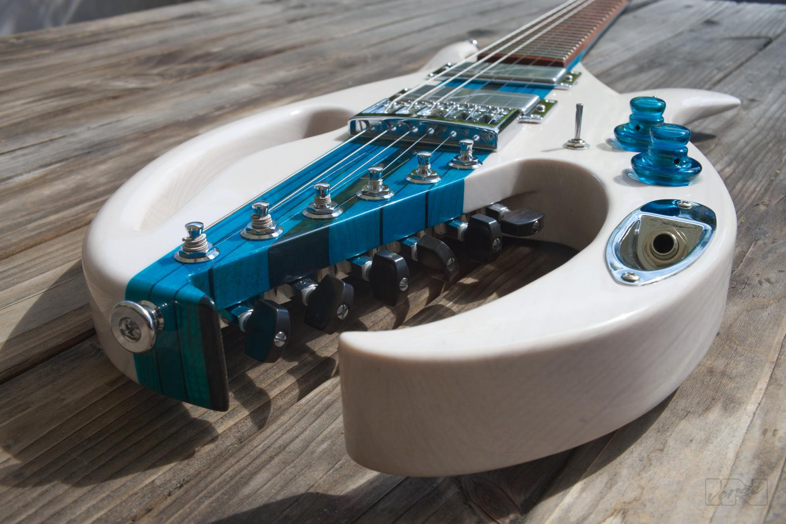 Shark guitar blue