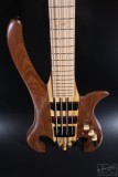 Manta bass medium scale