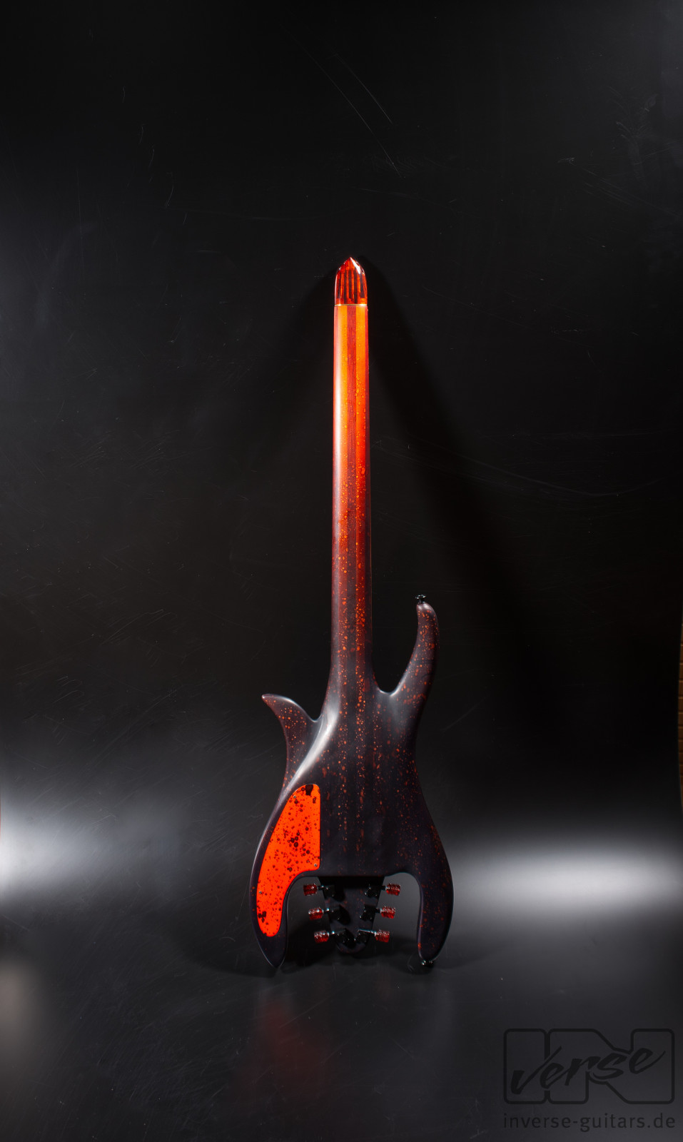 fretless Manta baritone guitar